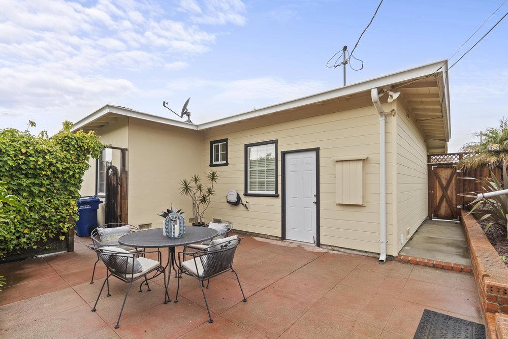 2 Emerald CT