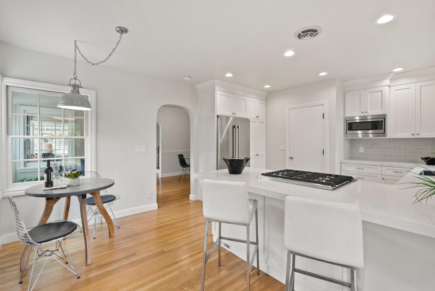245 King ST