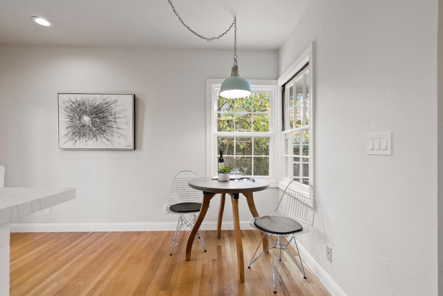 245 King ST