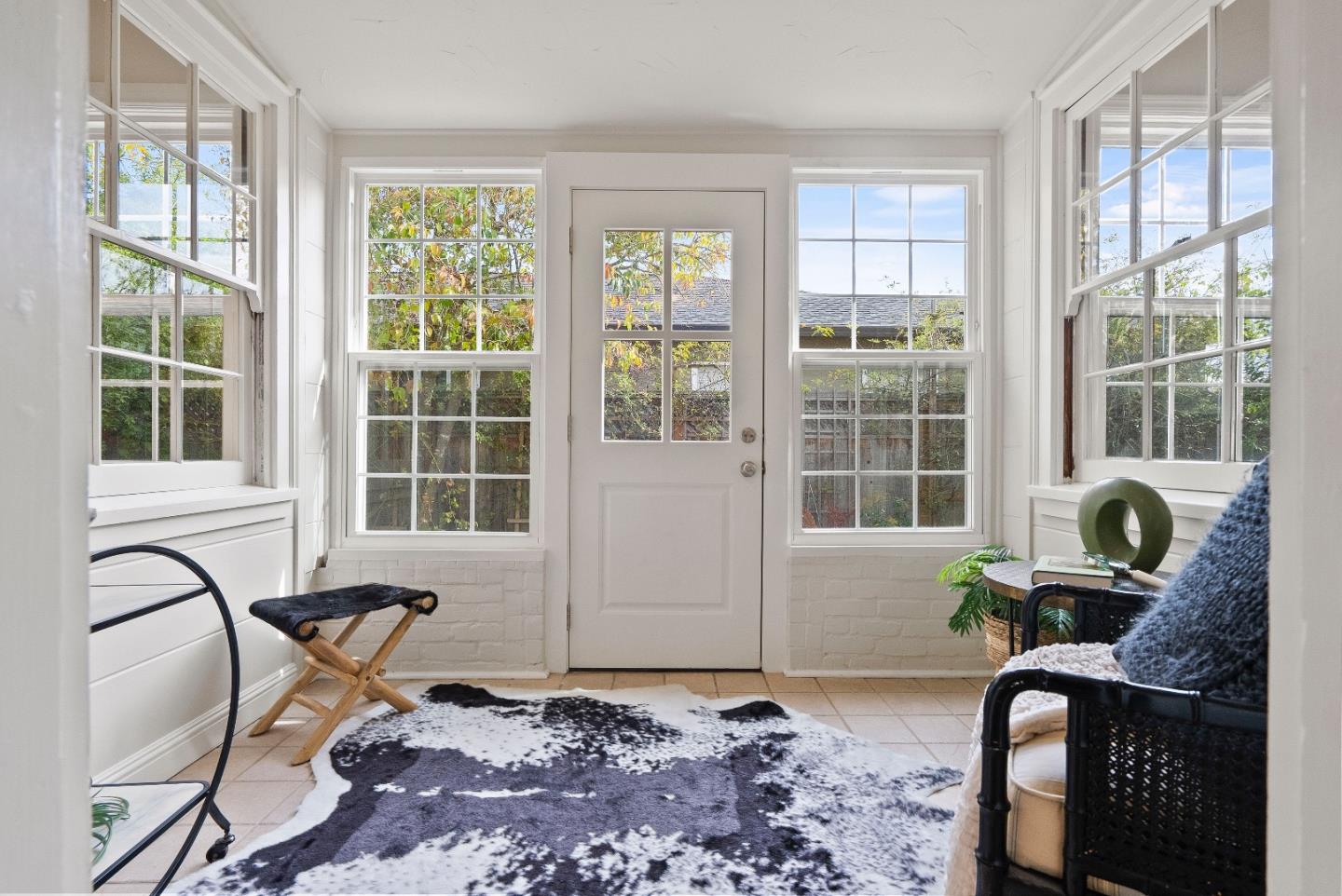 245 King ST