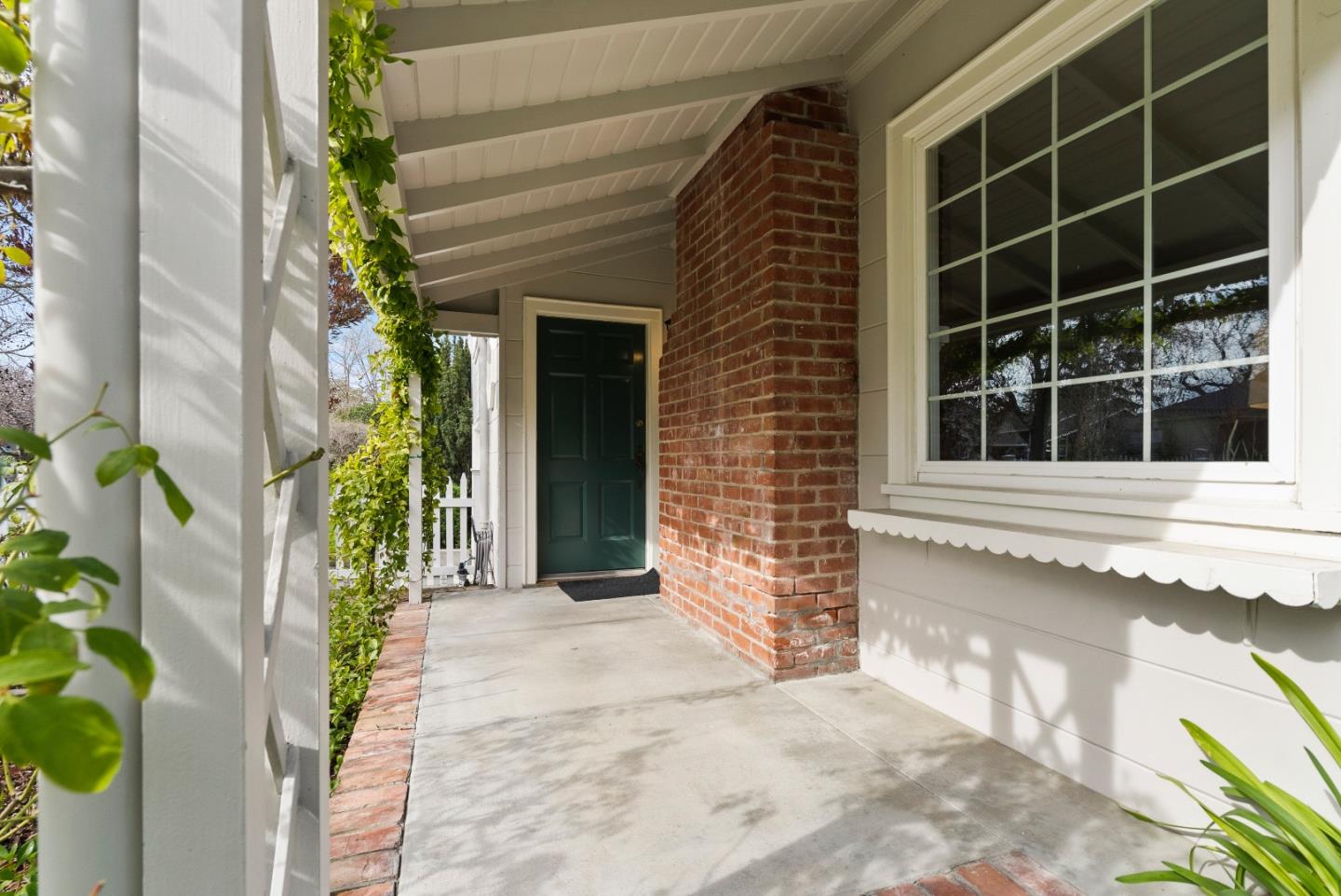 245 King ST