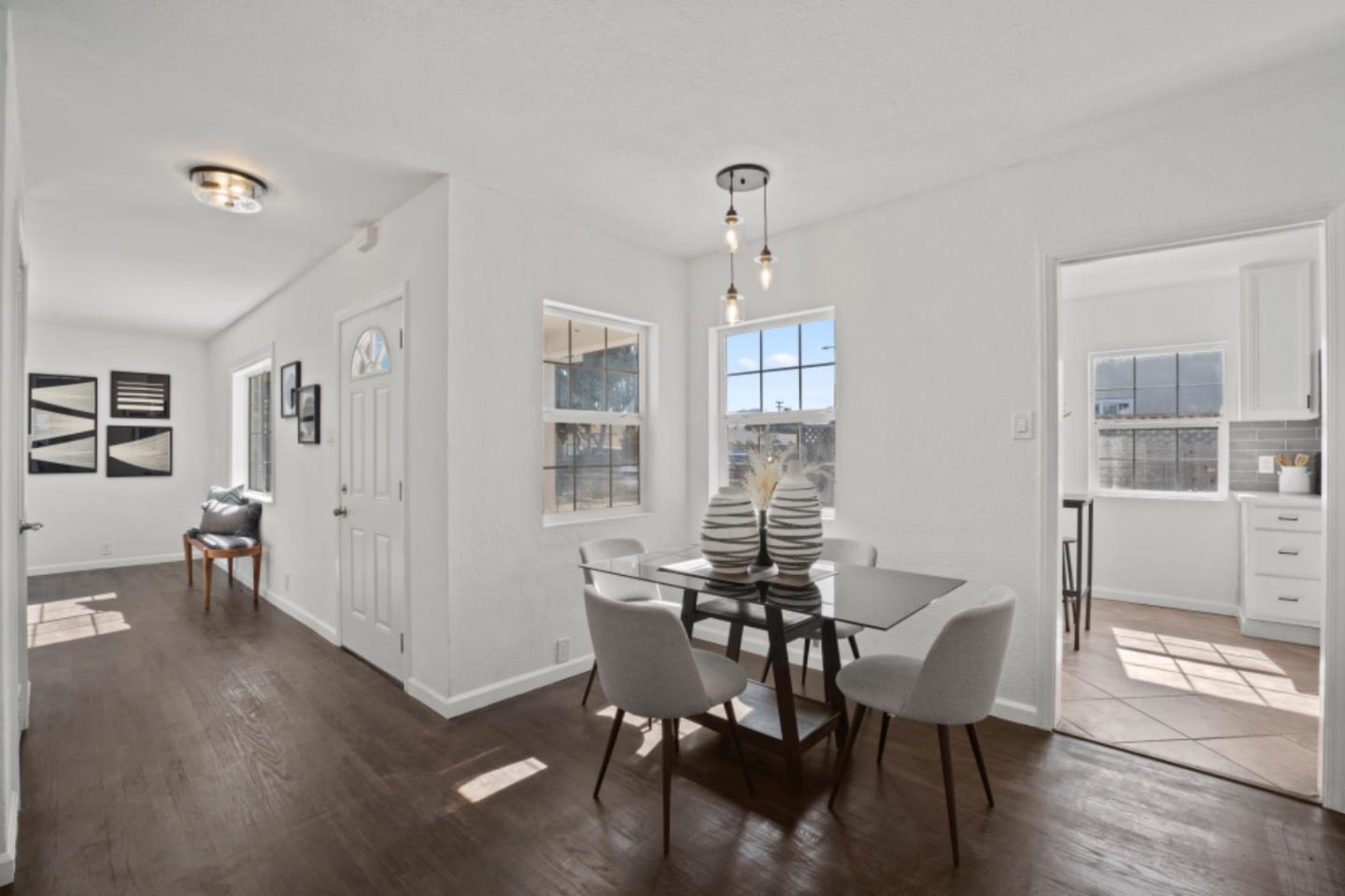 611 Novak DR