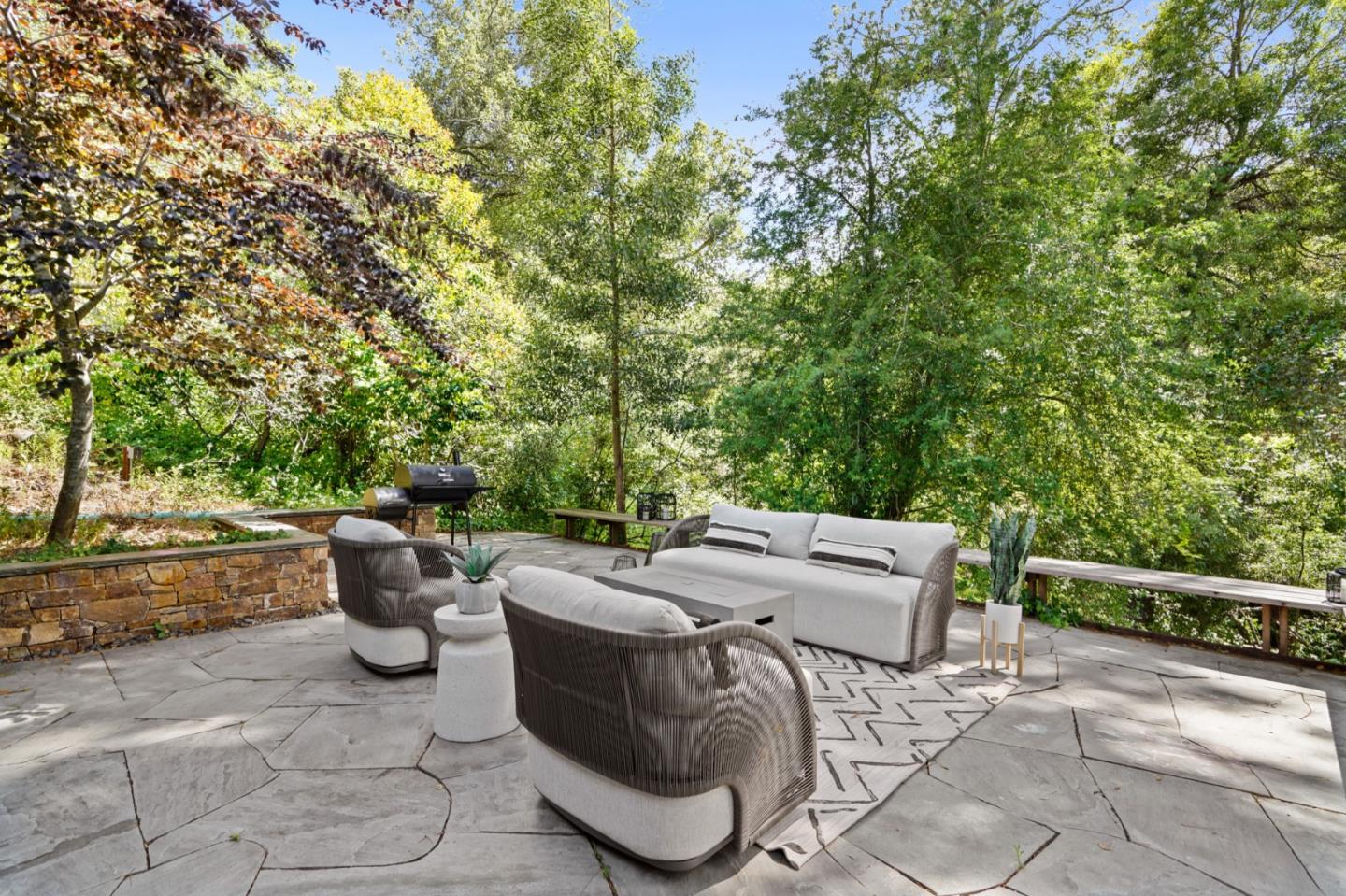 141 Glen Aulin LN