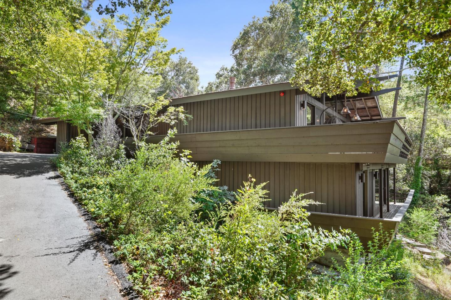141 Glen Aulin LN