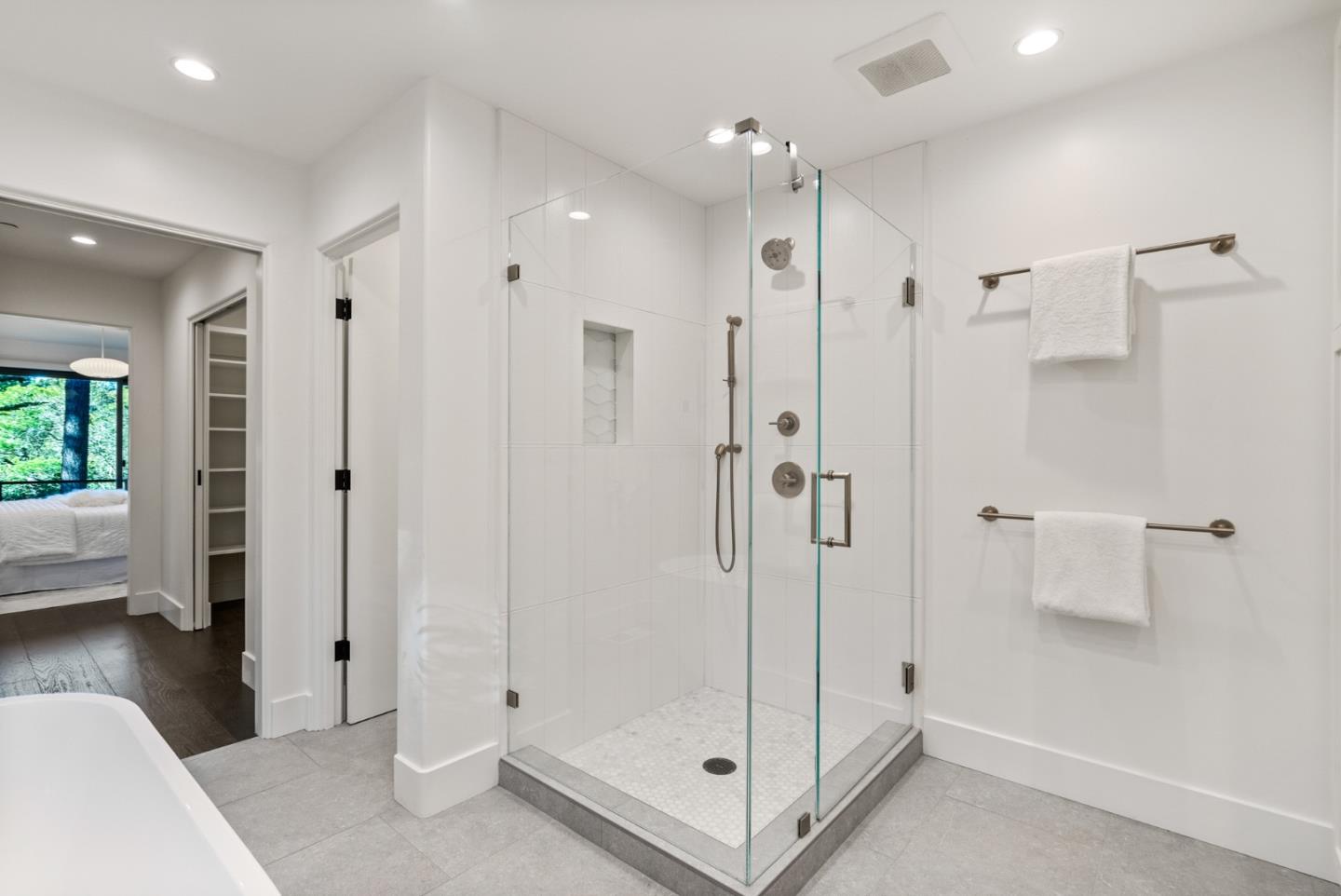 141 Glen Aulin LN