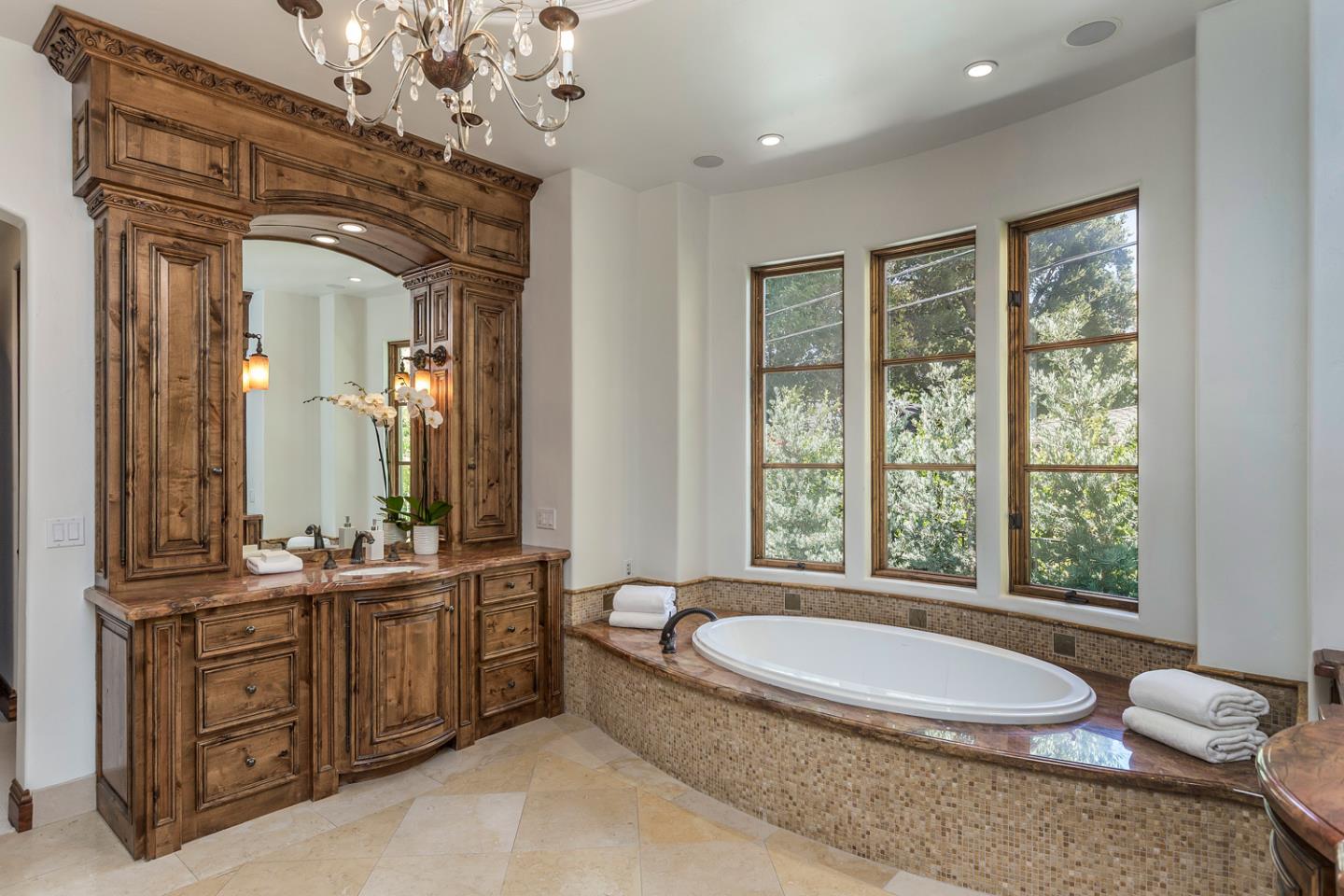 8 Reyna Place