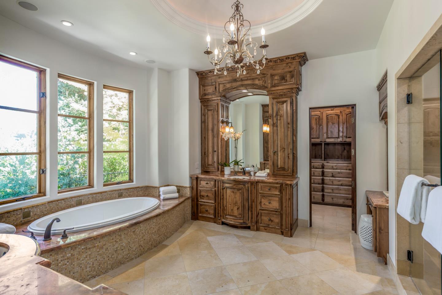 8 Reyna Place