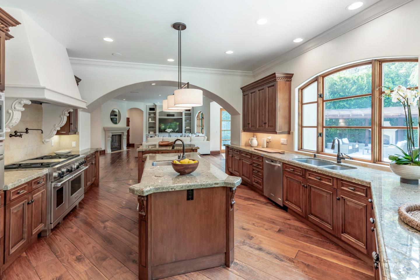 8 Reyna Place