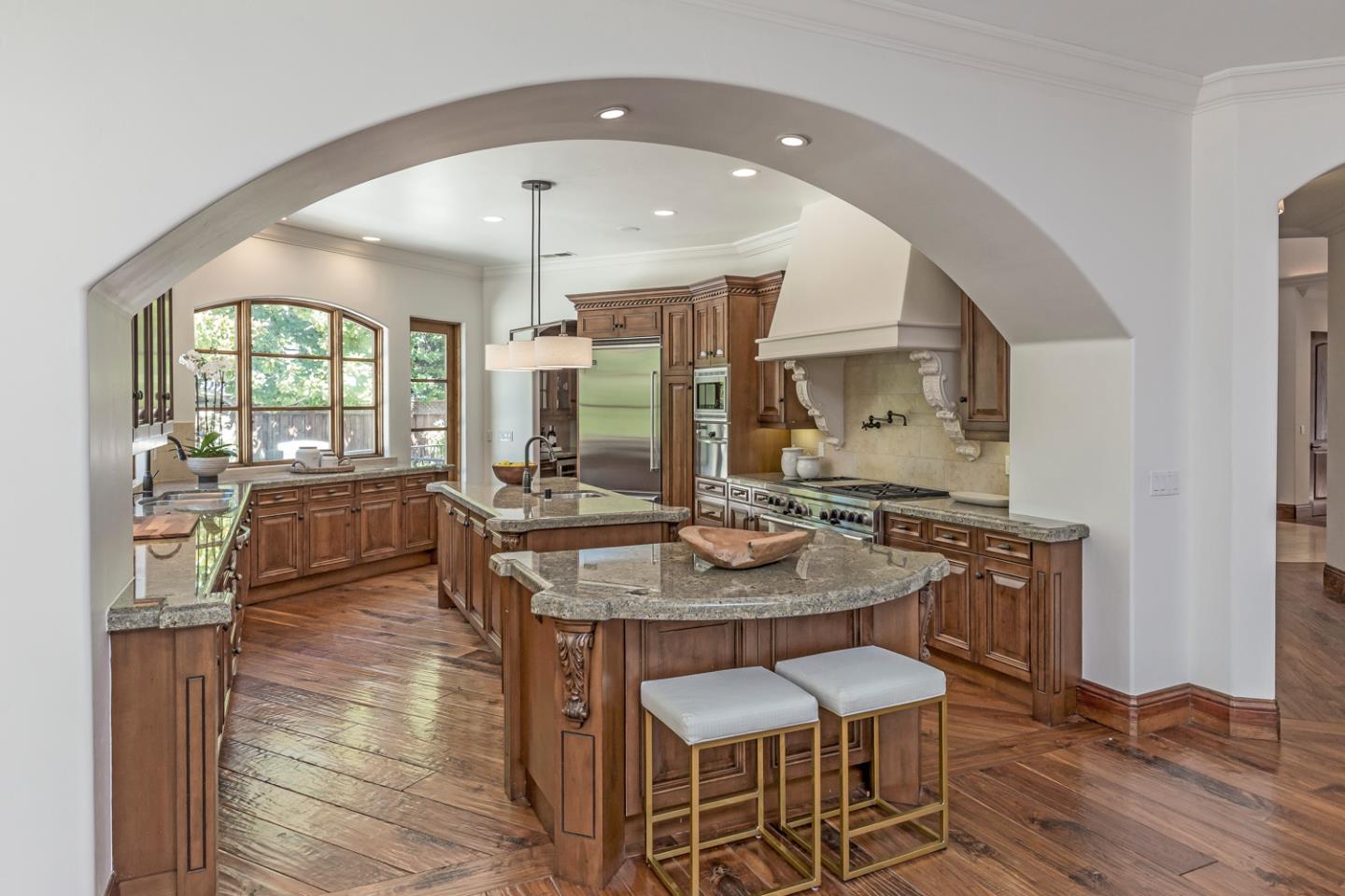 8 Reyna Place