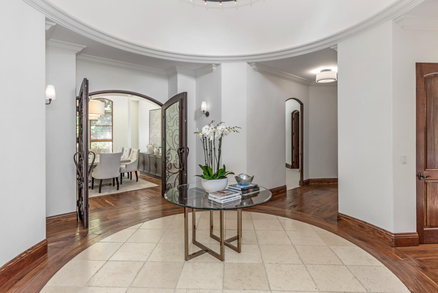 8 Reyna Place