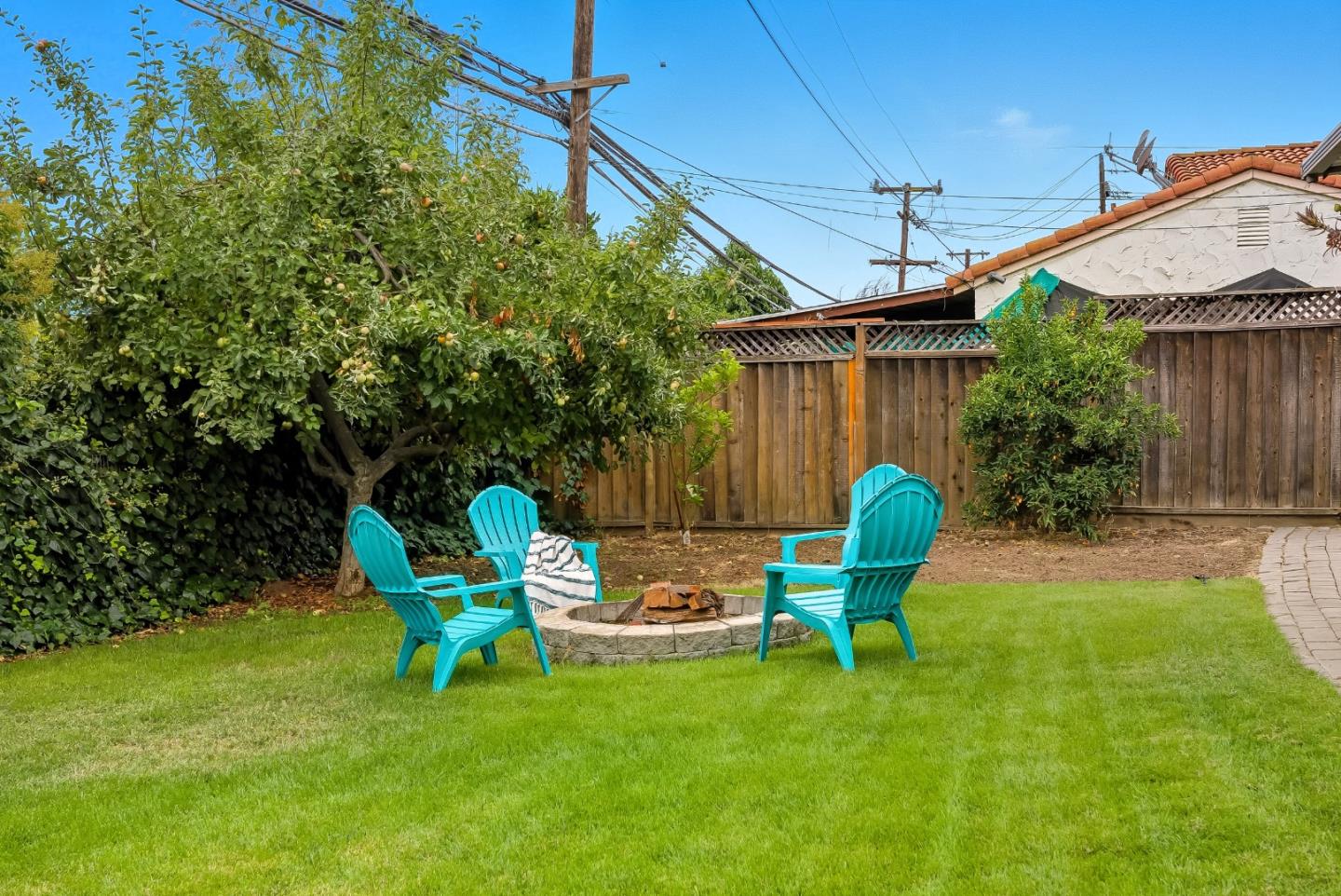 3482 Golf Drive