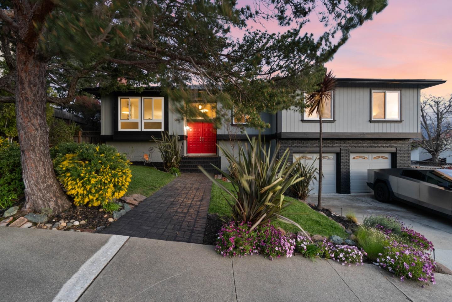 147 Leslie Drive