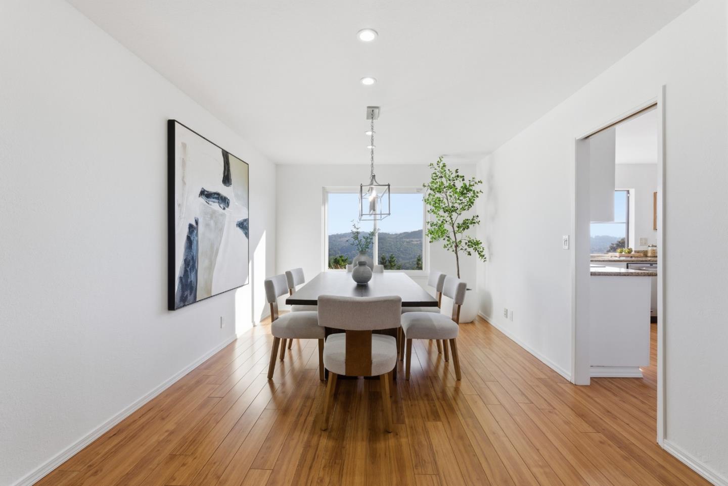 147 Leslie Drive