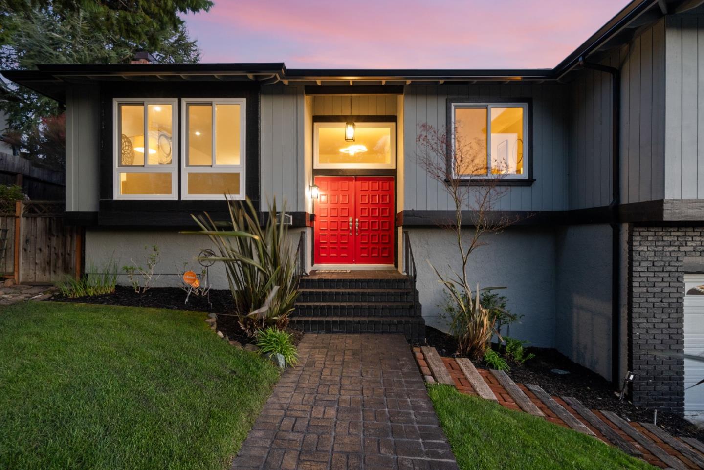 147 Leslie Drive