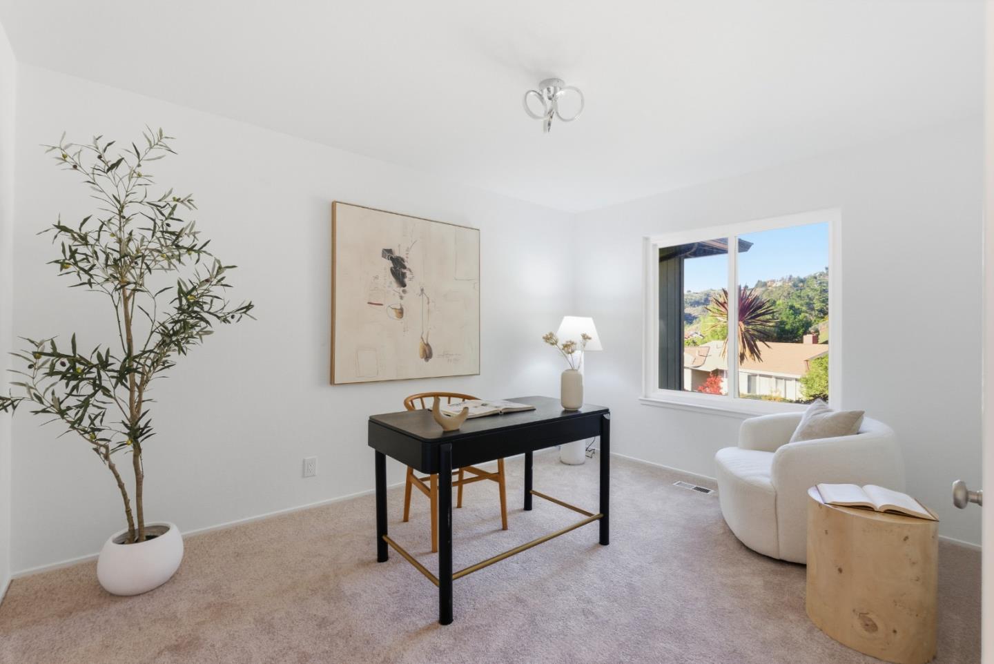 147 Leslie Drive
