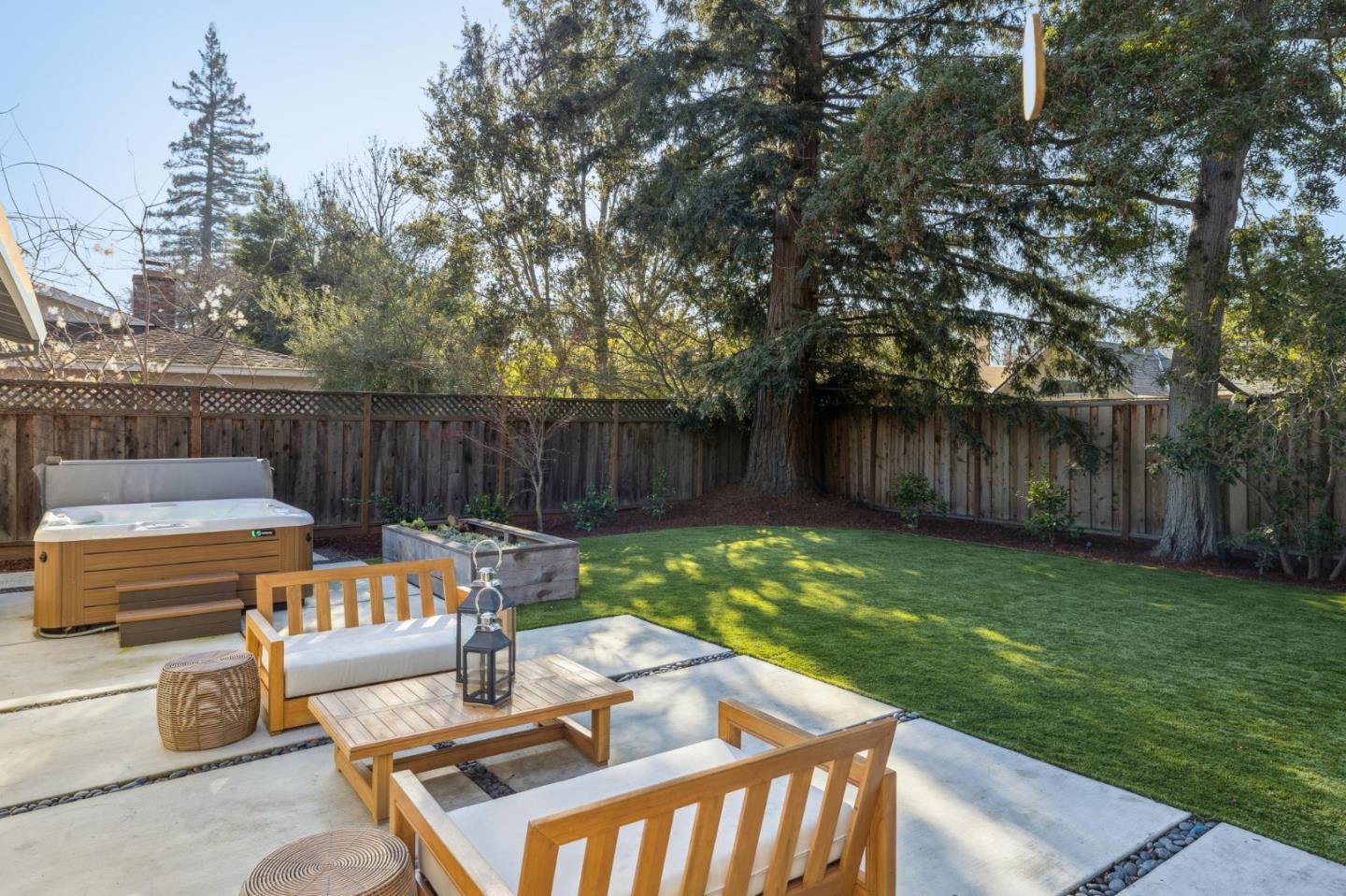 1395 Delfino Way