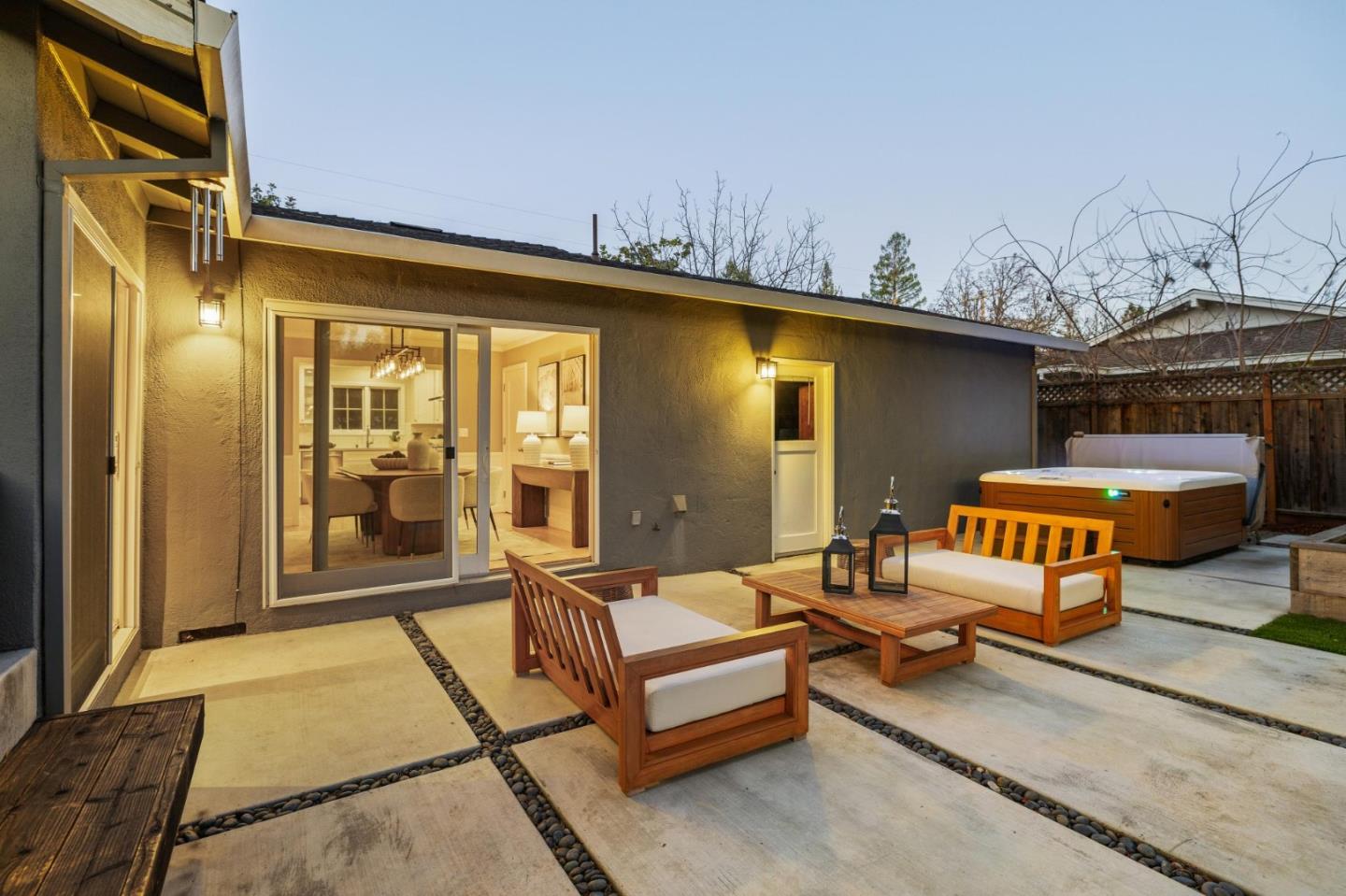 1395 Delfino Way