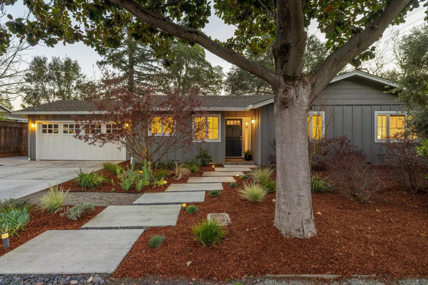 1395 Delfino Way