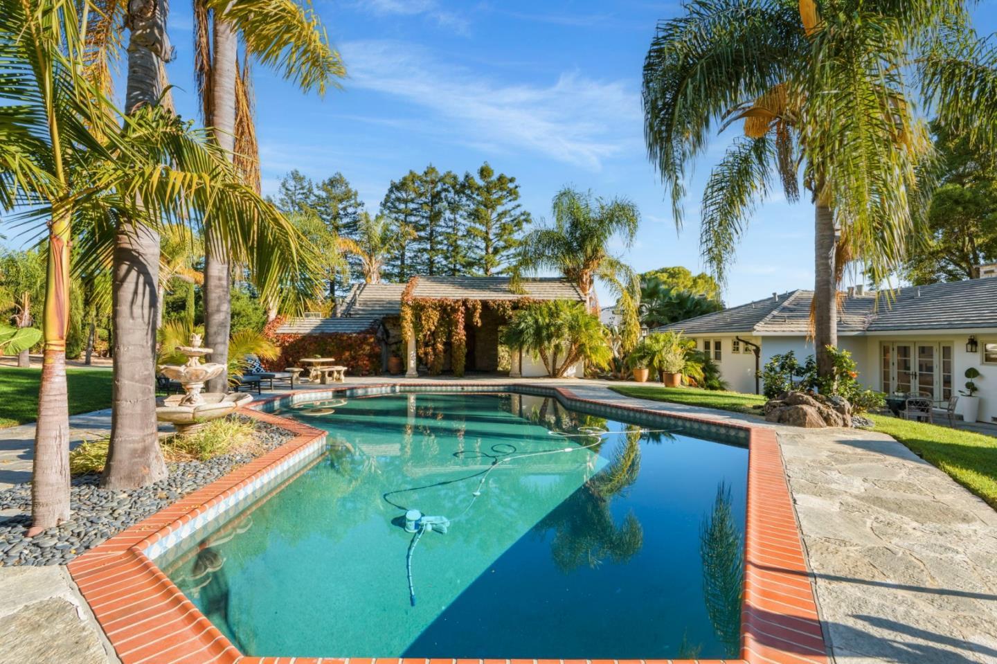330 Ridgeway Road