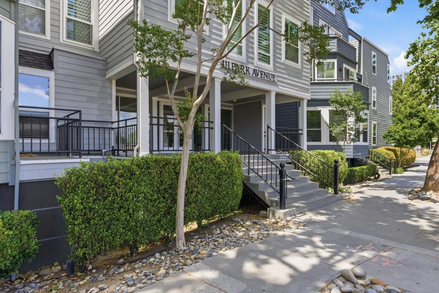 411 Park Avenue 225