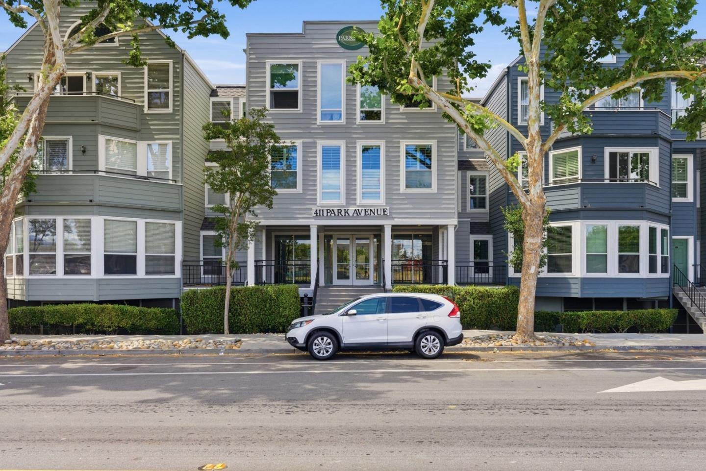 411 Park Avenue 225