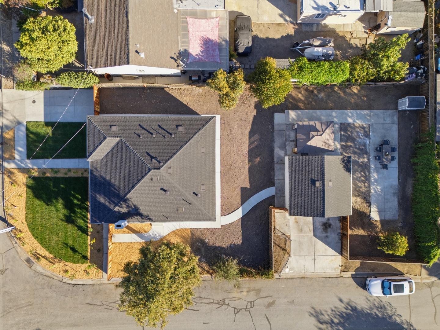101 Laumer AVE