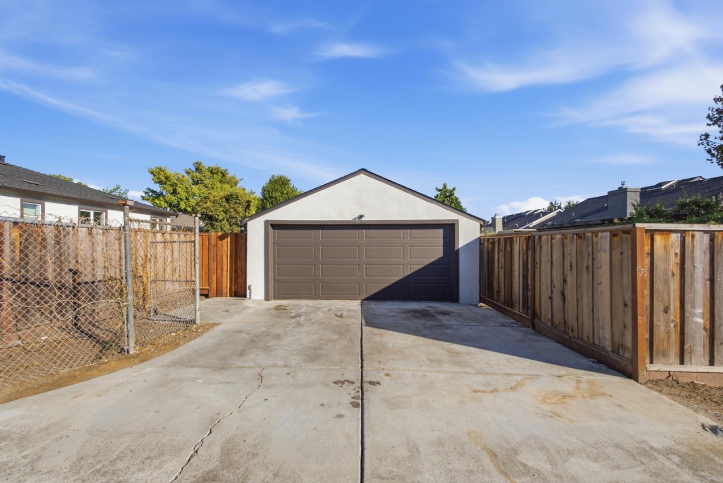 101 Laumer AVE