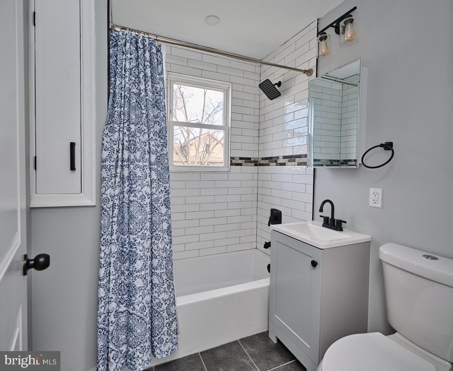 516 Avenue C