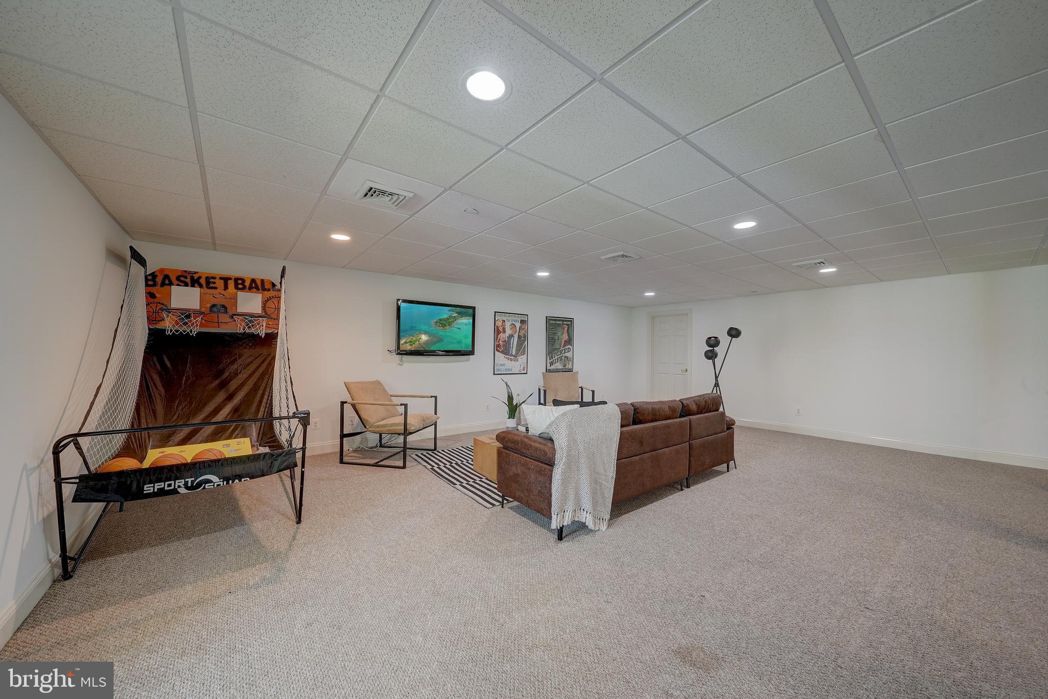 133 Overlook Dr