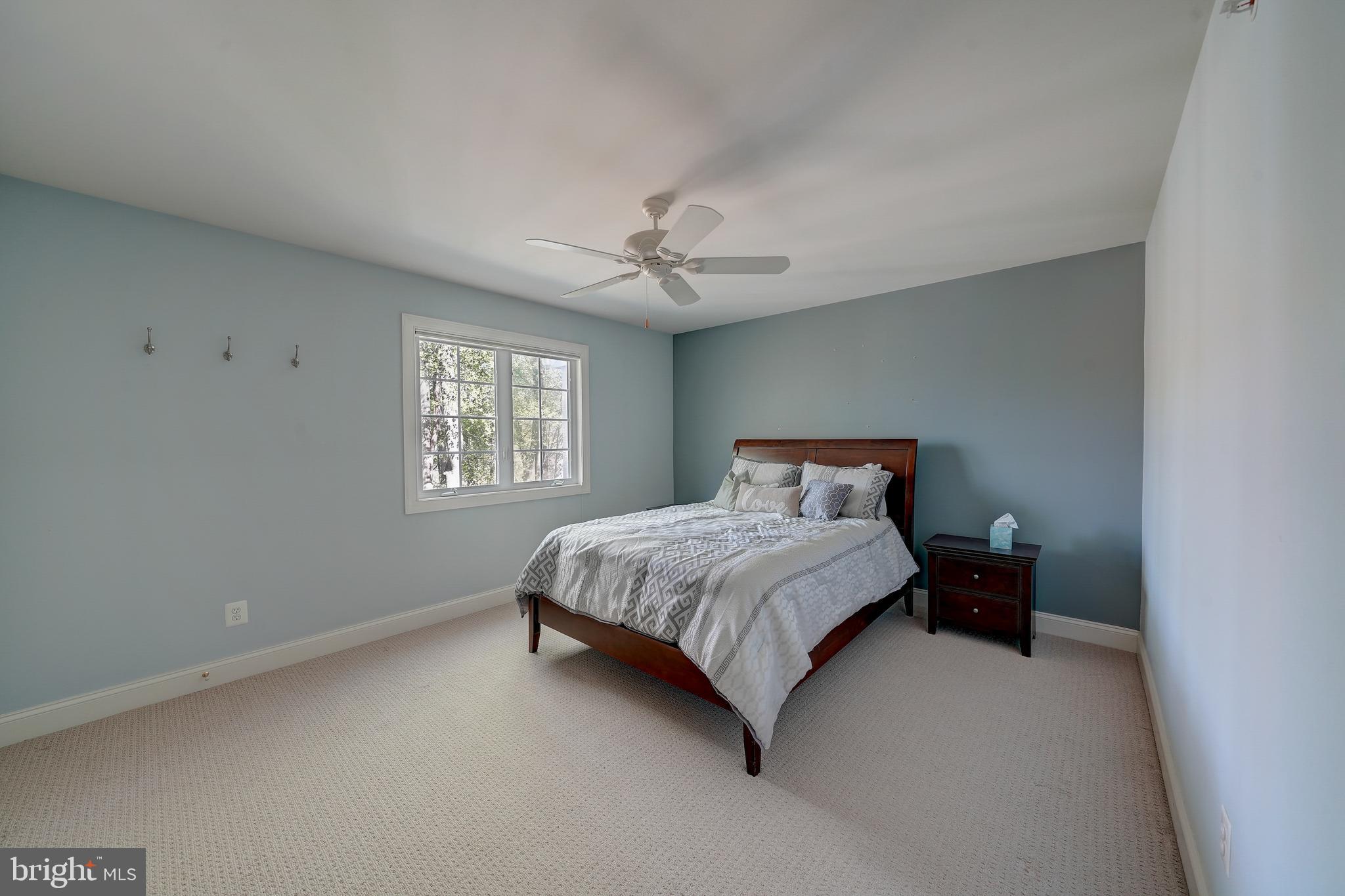 133 Overlook Dr