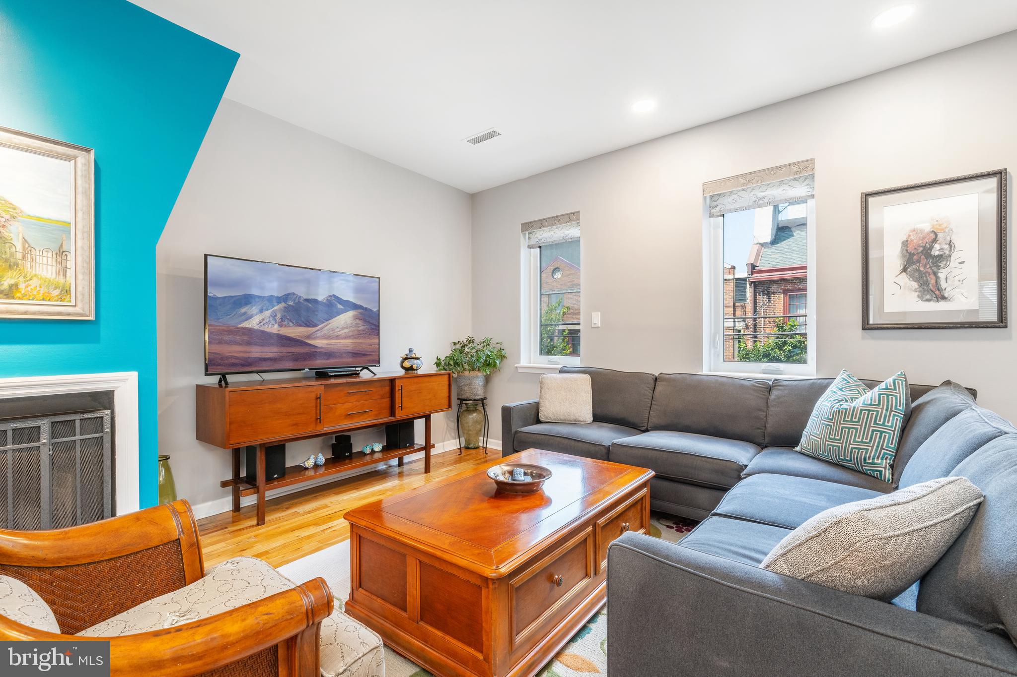 230 Queen STREET Unit: A