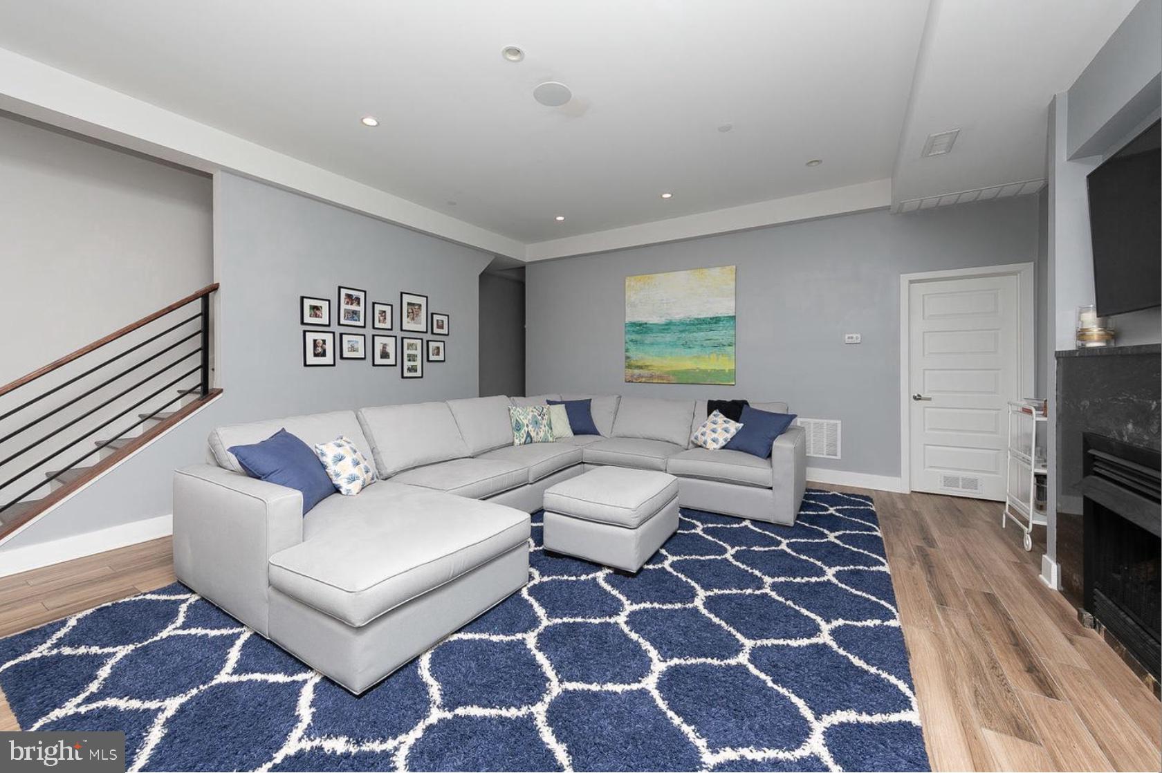 519 Bainbridge STREET Unit: B1