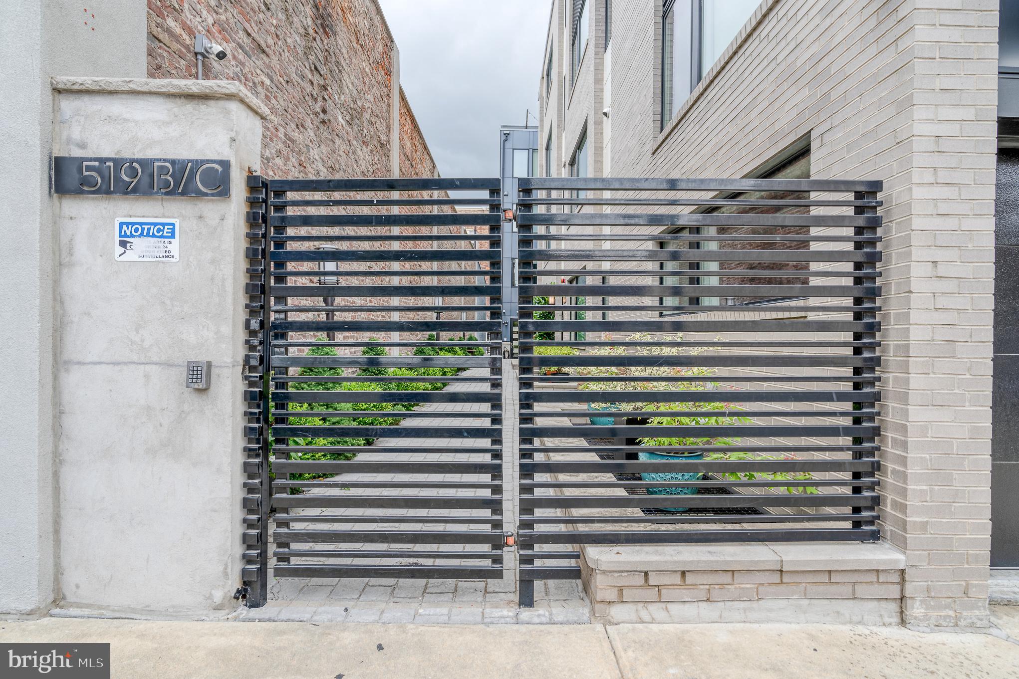 519 Bainbridge STREET Unit: B1