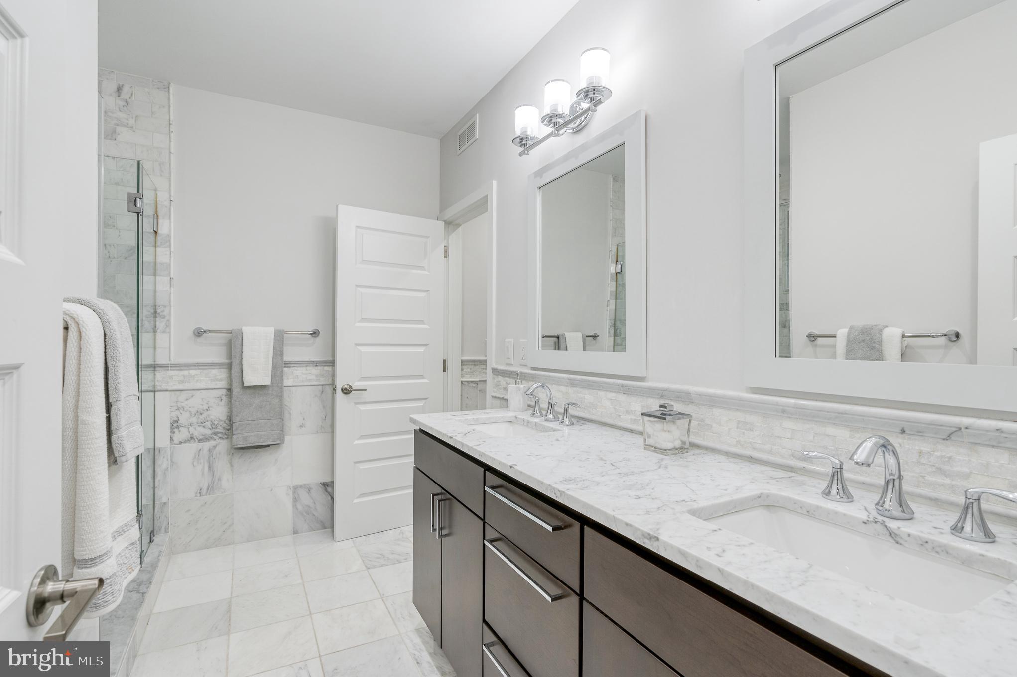 519 Bainbridge STREET Unit: B1