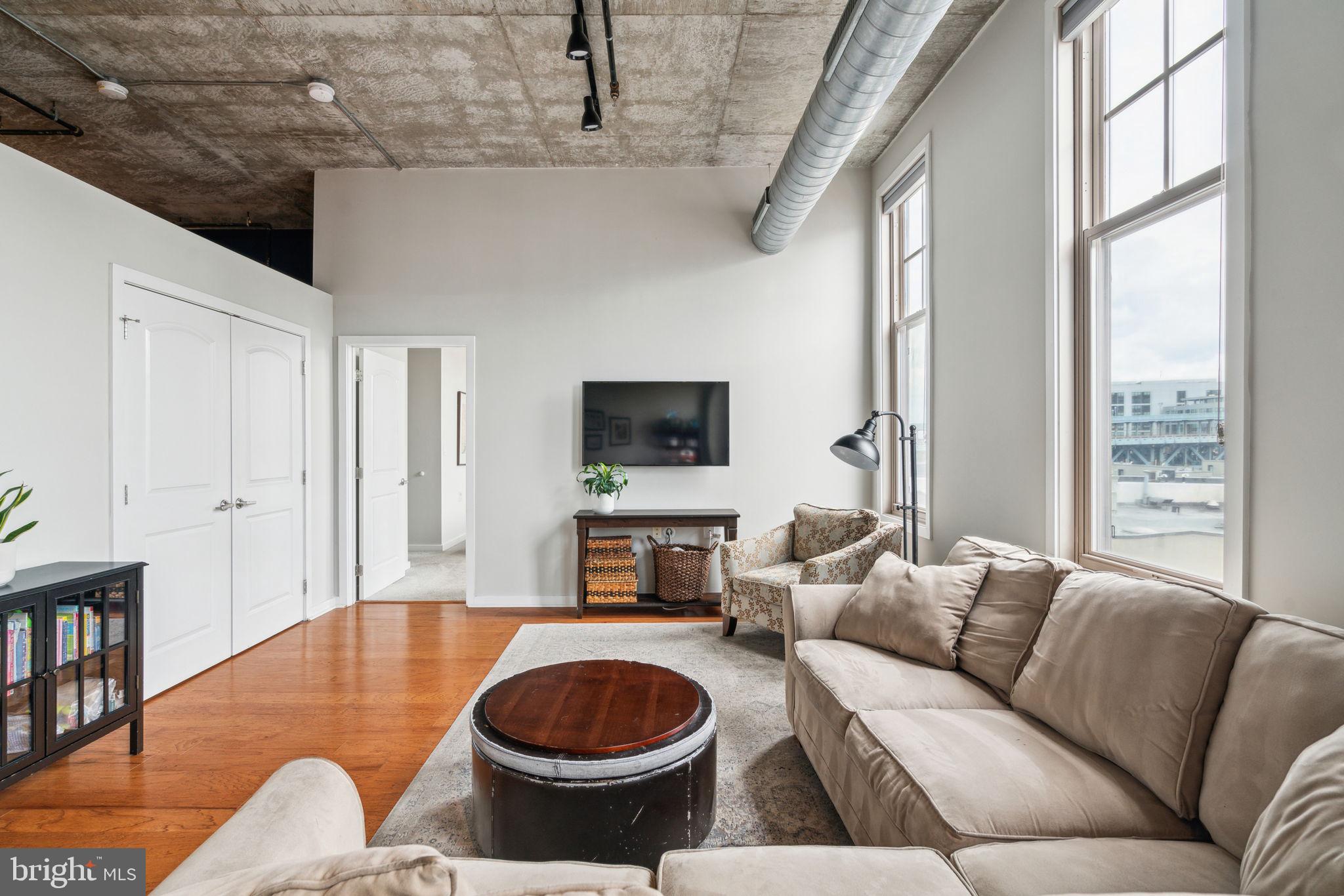 130 N 2nd St #6e