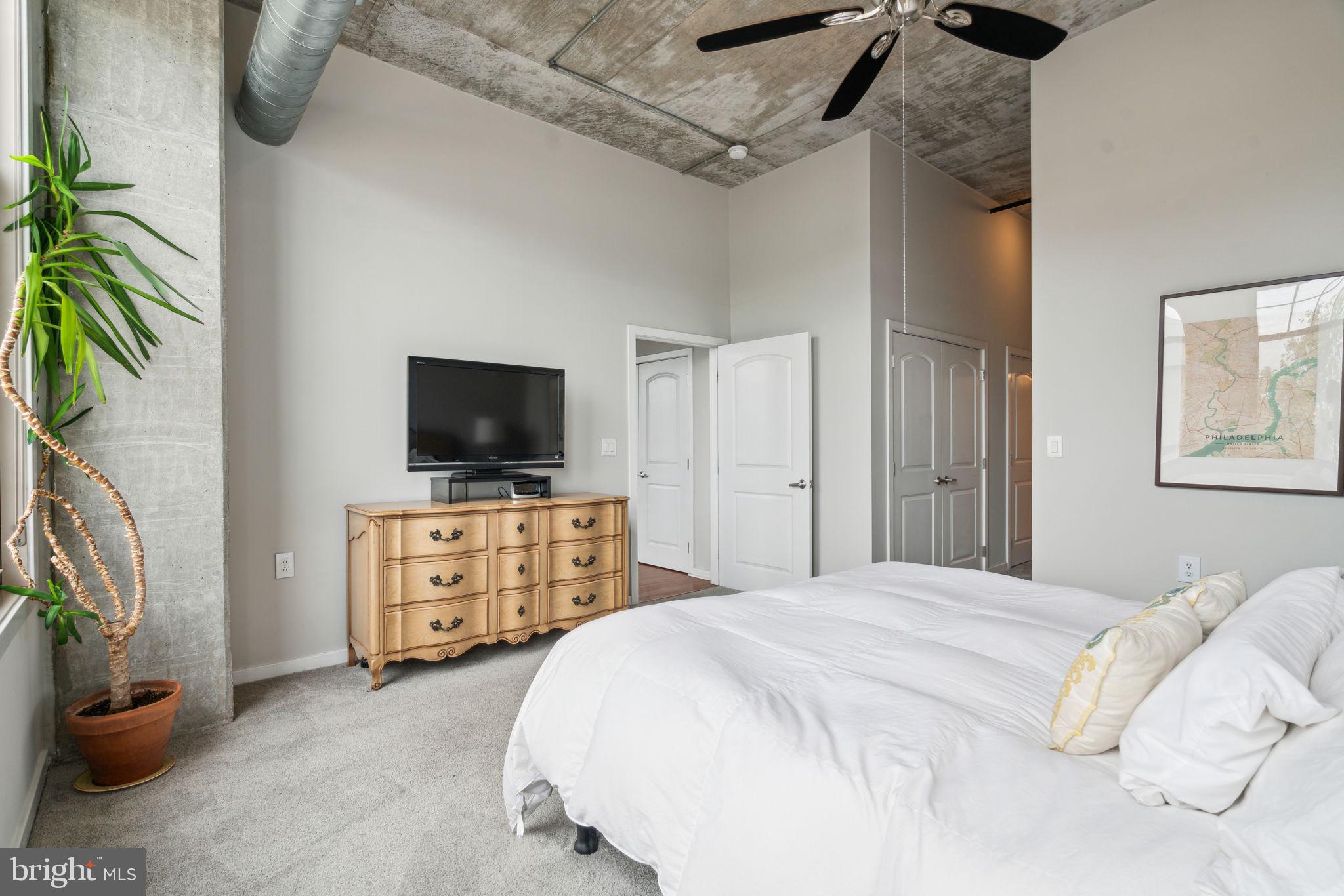 130 N 2nd St #6e