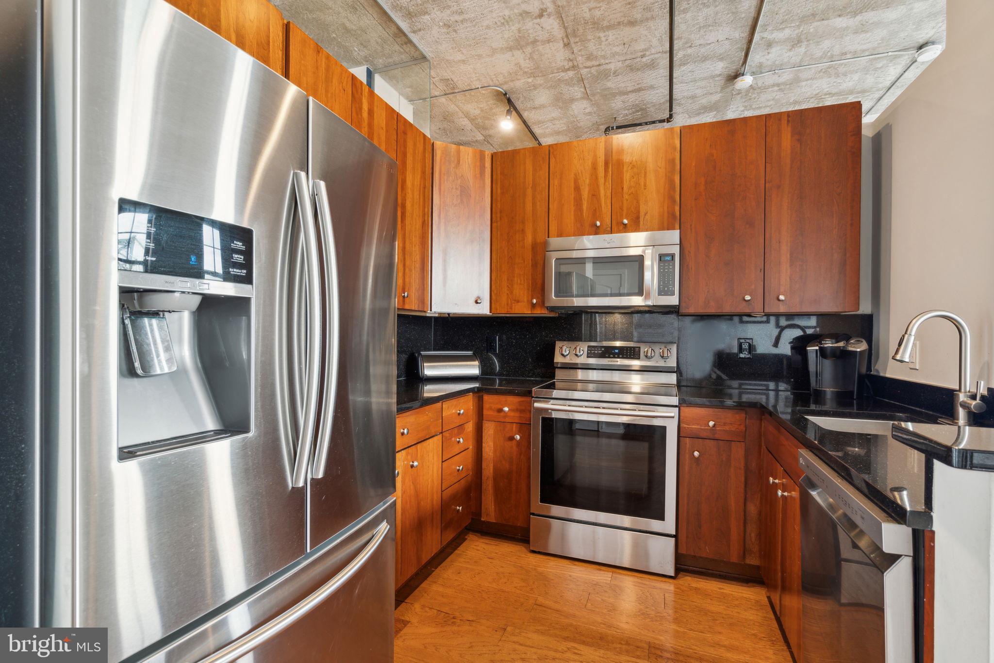 130 N 2nd St #6e