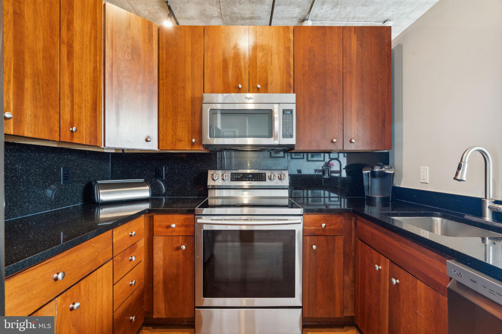 130 N 2nd St #6e