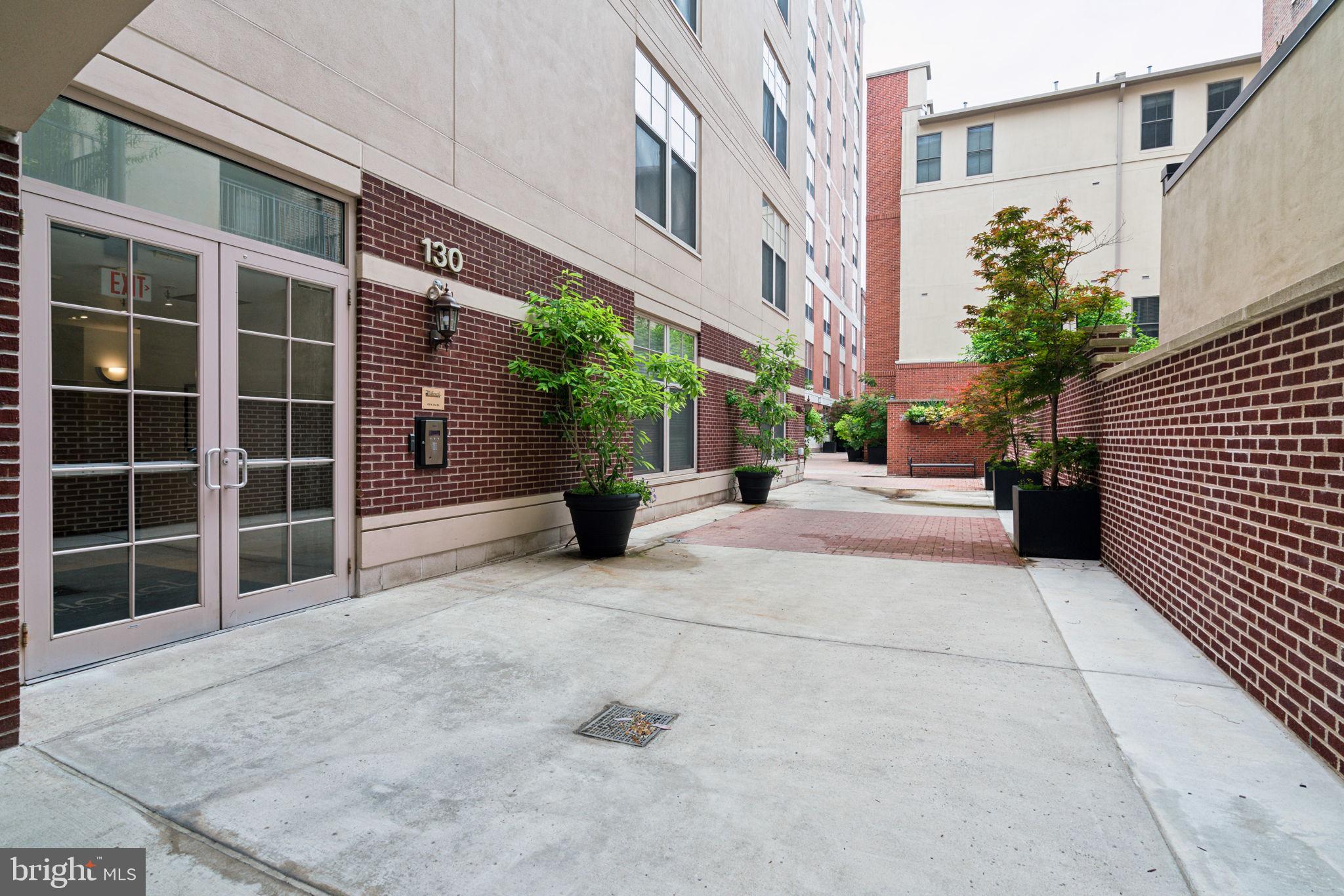130 N 2nd St #6e