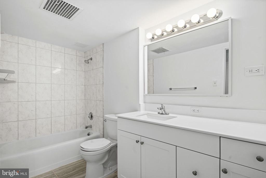 604-36 S Washington Sq #2615