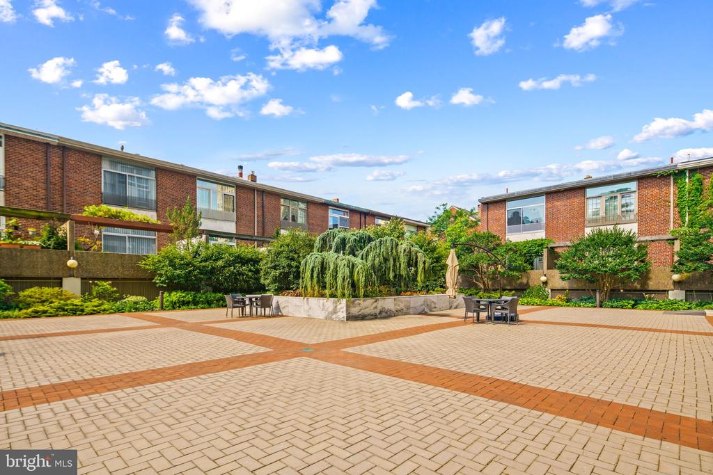 604-36 S Washington Sq #2615