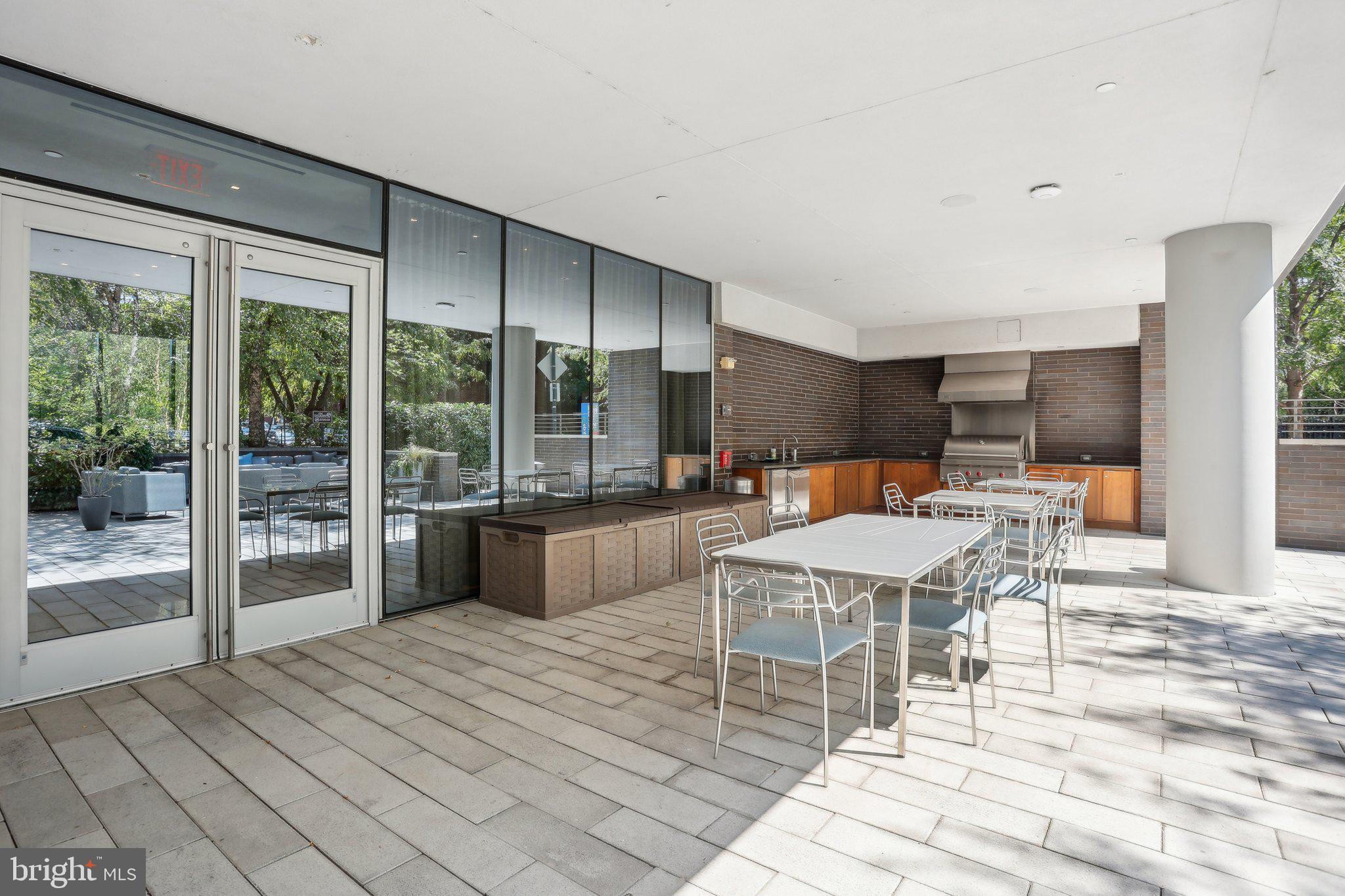 210-20 S 25th St #1502