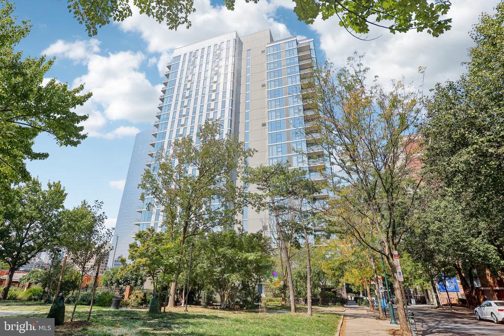 210-20 S 25th St #1502