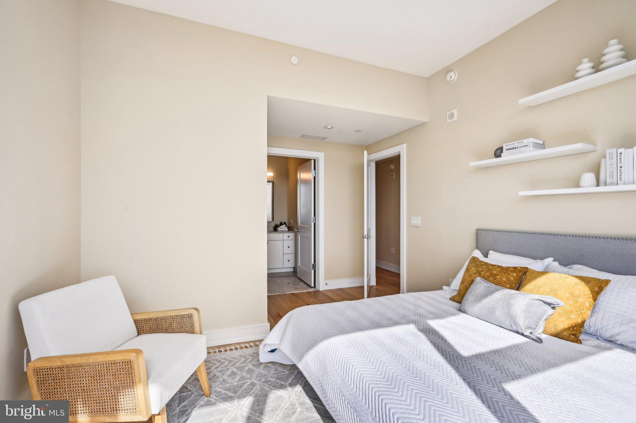 210-20 S 25th St #1502