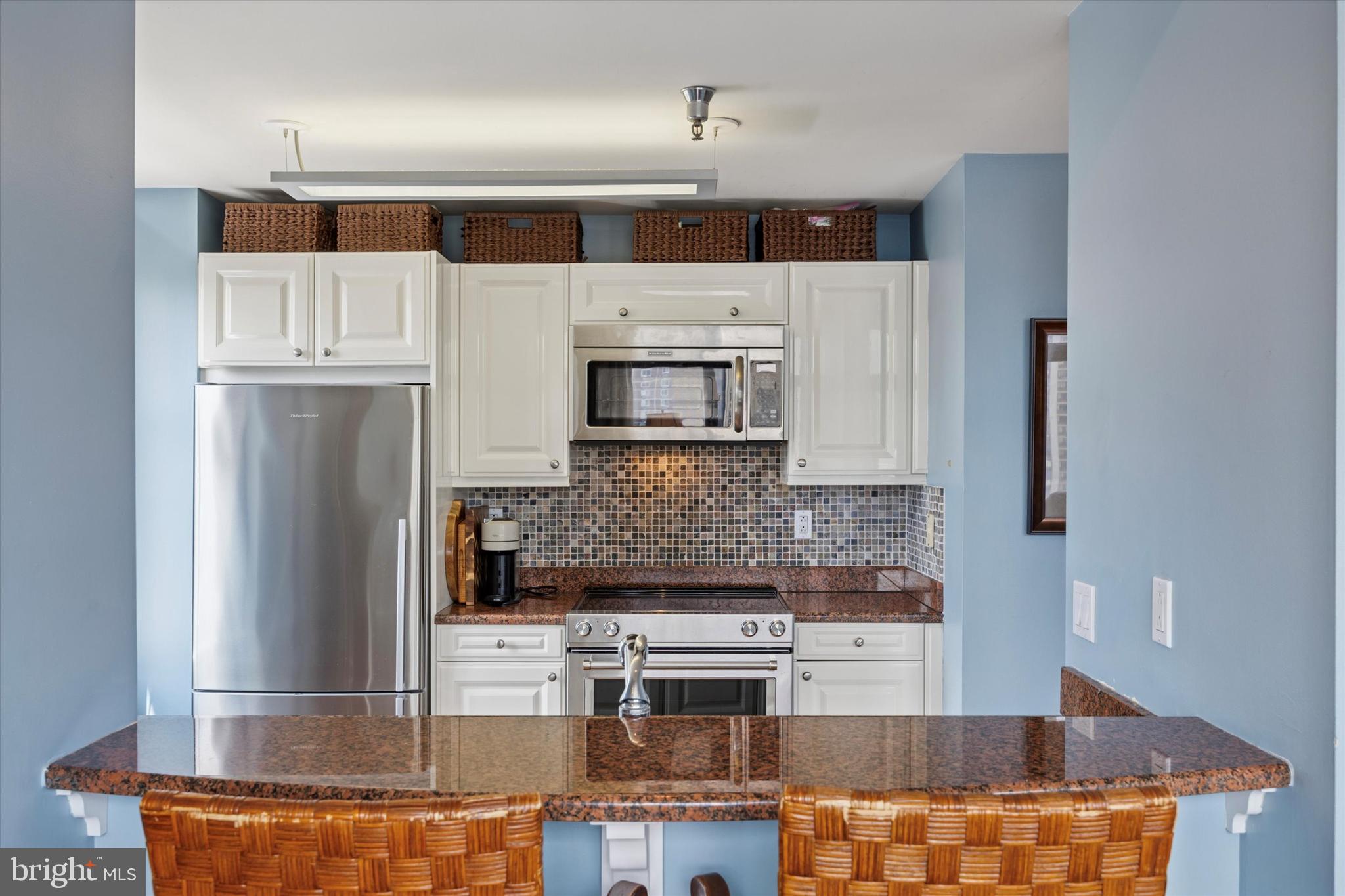 1500 CHESTNUT STREET 18A