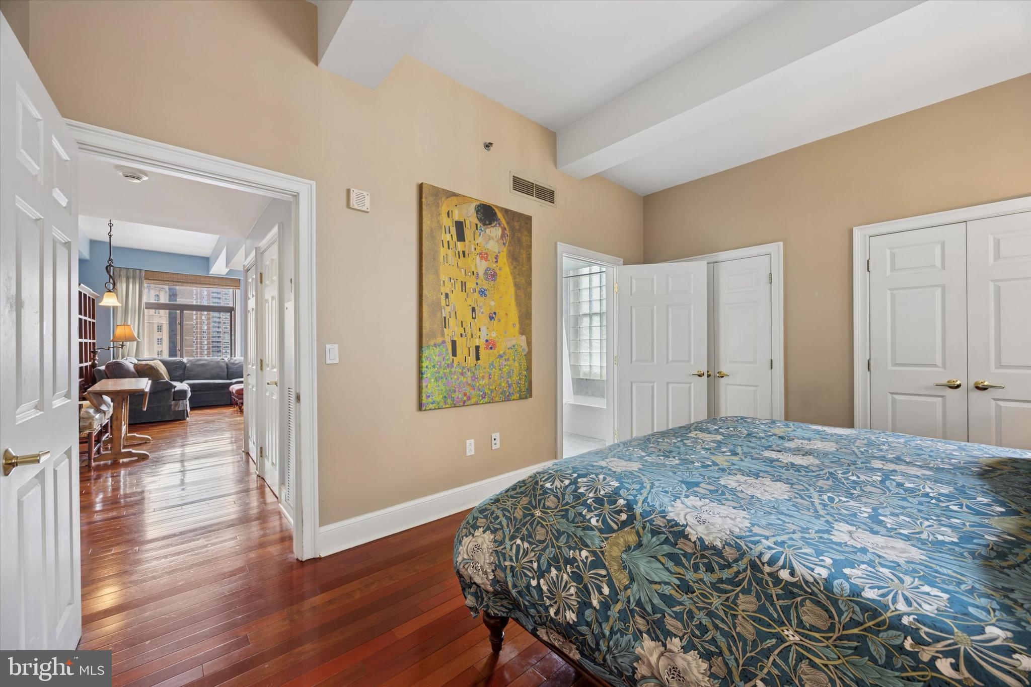 1500 CHESTNUT STREET 18A