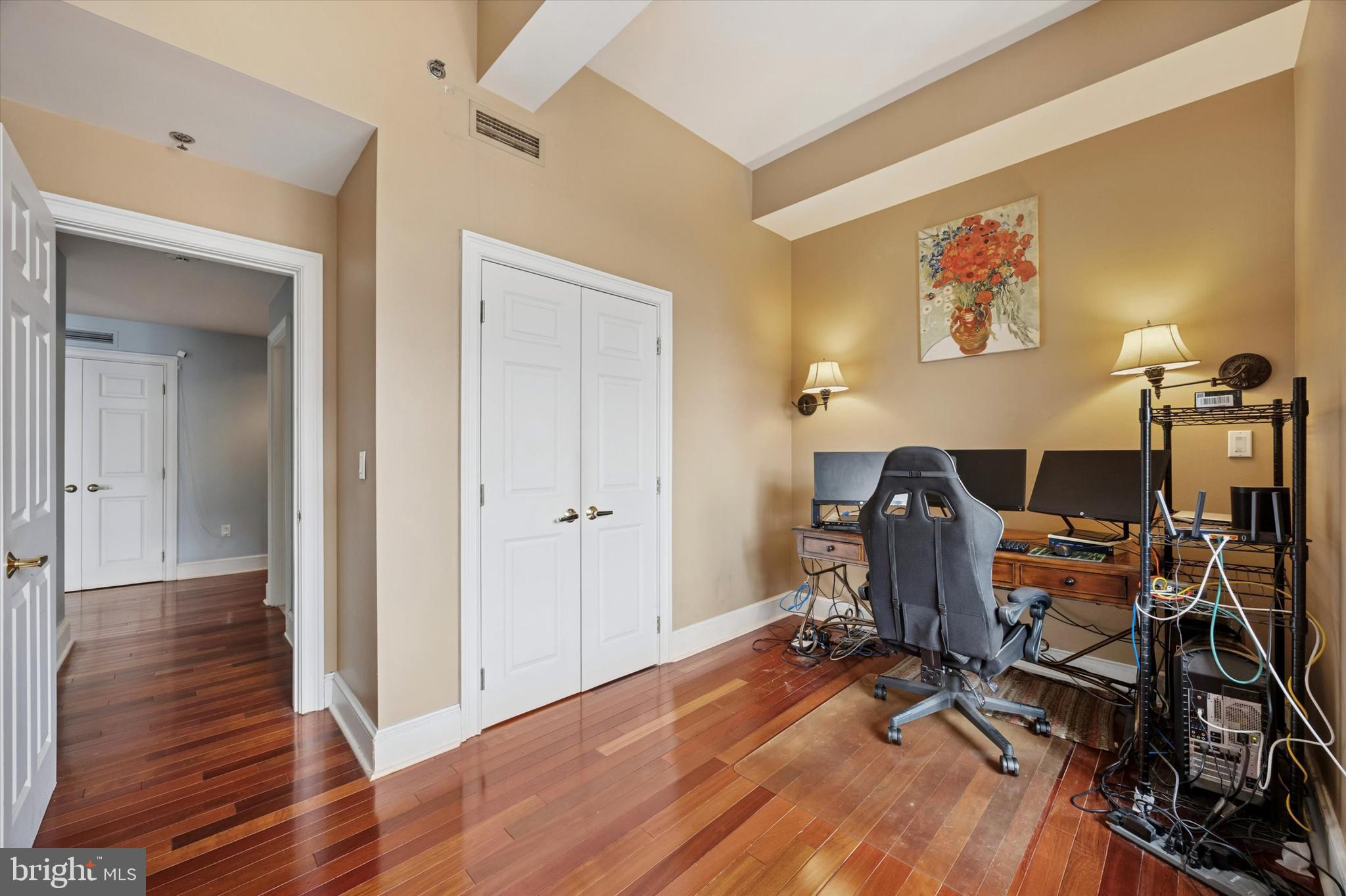 1500 CHESTNUT STREET 18A