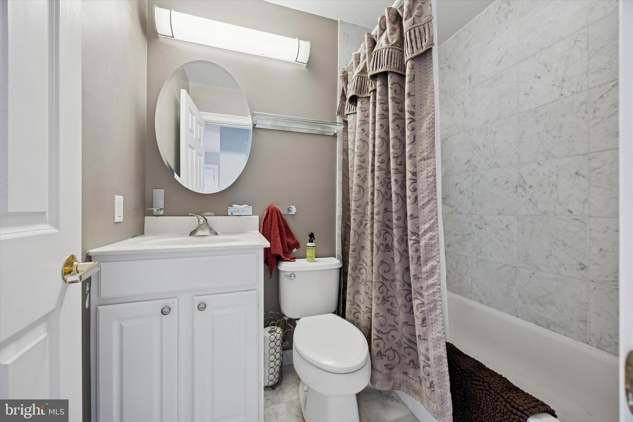 1500 CHESTNUT STREET 18A