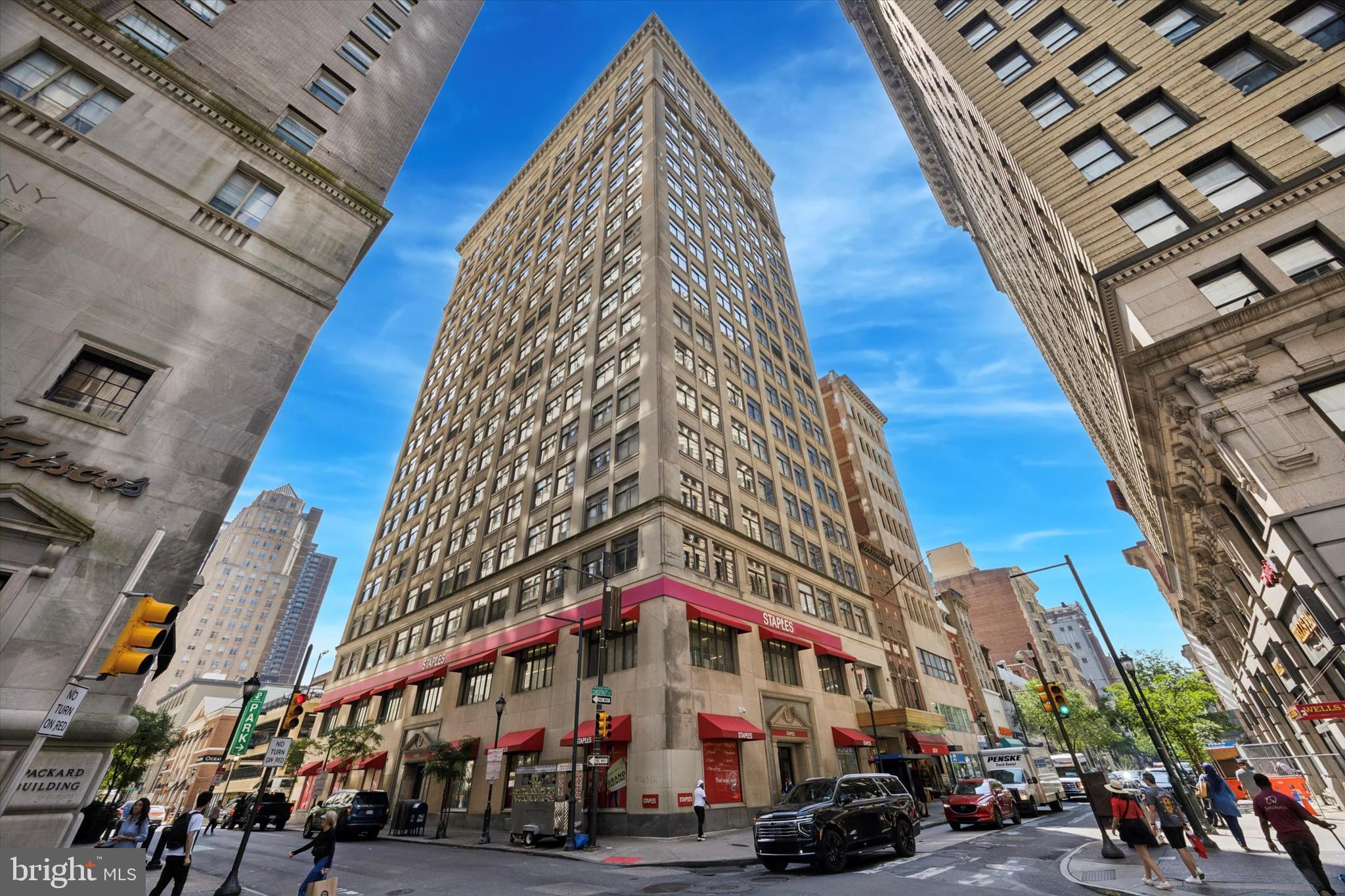 1500 CHESTNUT STREET 18A