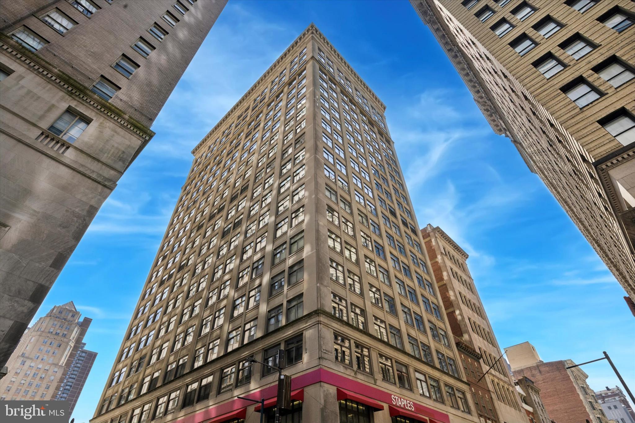 1500 CHESTNUT STREET 18A